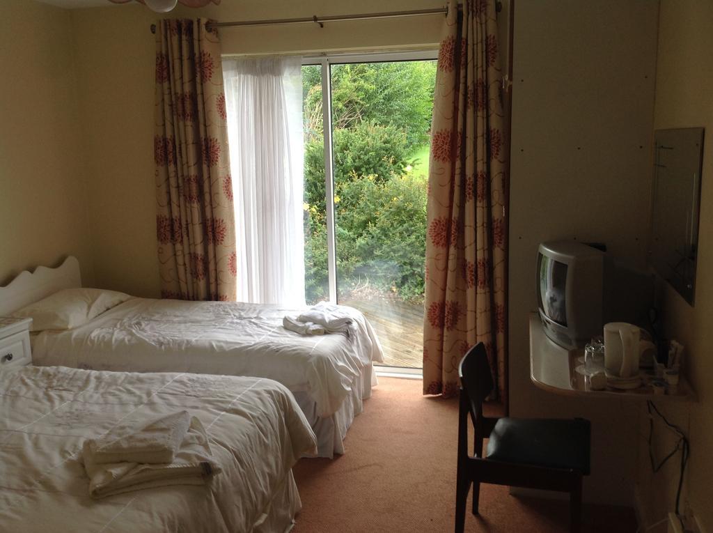 Drummin House Westport Room photo